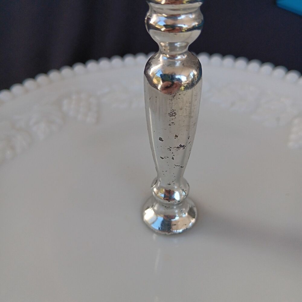 Vintage Westmoreland White Milk Glass Grape and Leaves Tidbit Tray w/ Handle - Picture 7 of 7